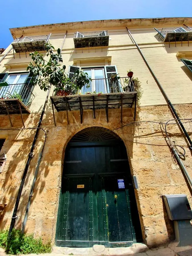 Valverde Apartment Παλέρμο Ιταλία